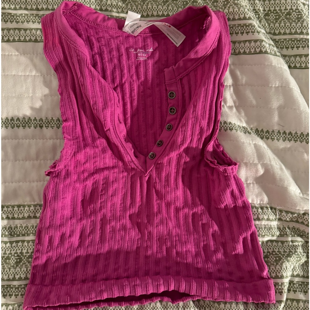 URBAN OUTFITTERS PINK TOP